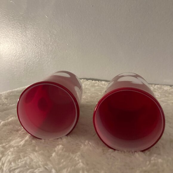 Gorgeous Designs China 5-1/4" Red & White Glass/Vase Set of (2) - Picture 3 of 4